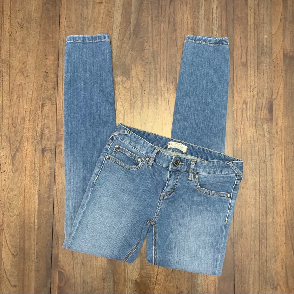 👖Free People | Skinny Jeans